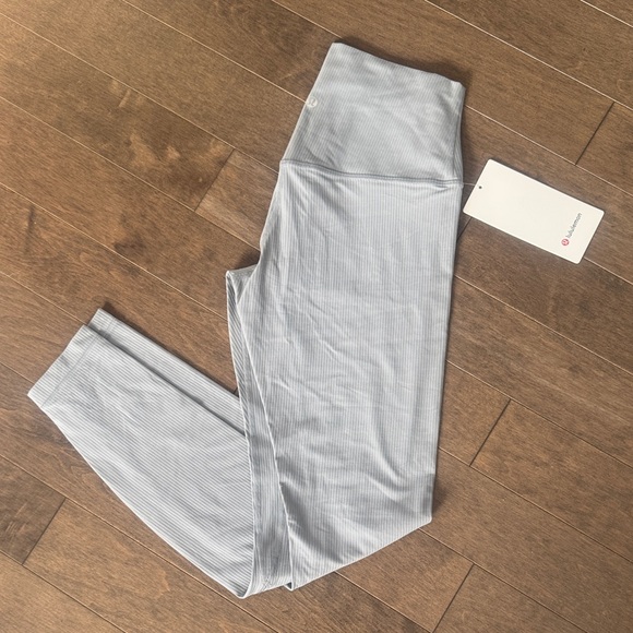 🆕 lululemon athletica Light Gray Leggings - Picture 1 of 5